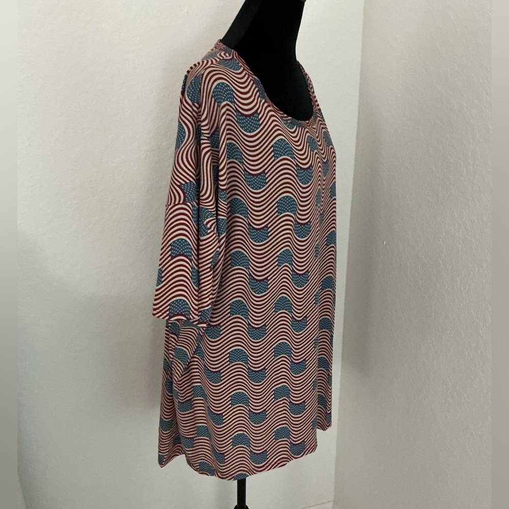 LuLaRoe Irma American Flag theme Print Oversized Tunic Top – Size 2XL – NWT - Picture 2 of 11